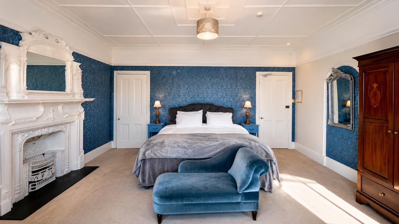8 bed property in Godwin Road, Hastings